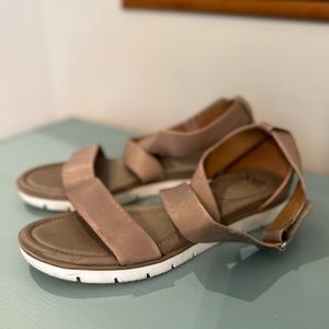 Womens Sofft Leather Sandals